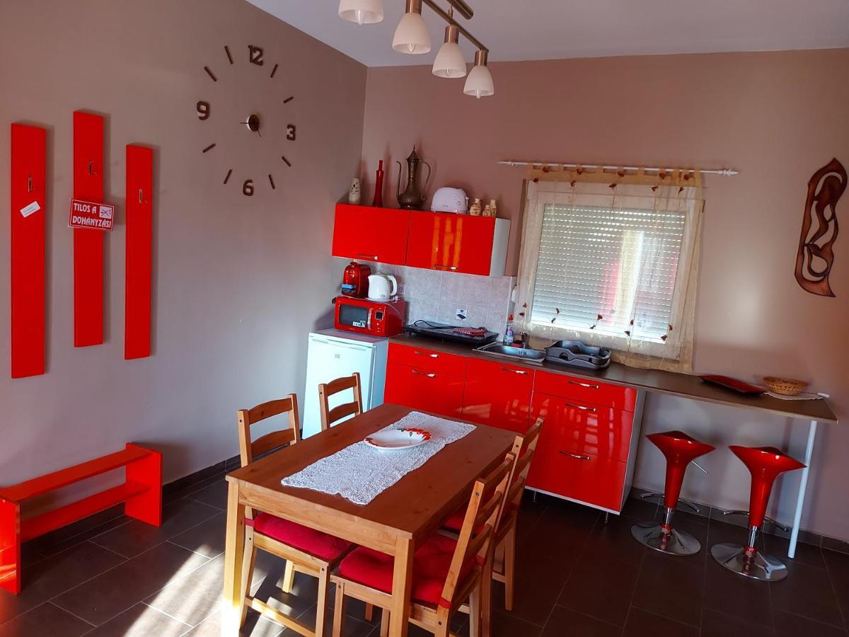 Corner Apartman 5 Siofok Dış mekan fotoğraf