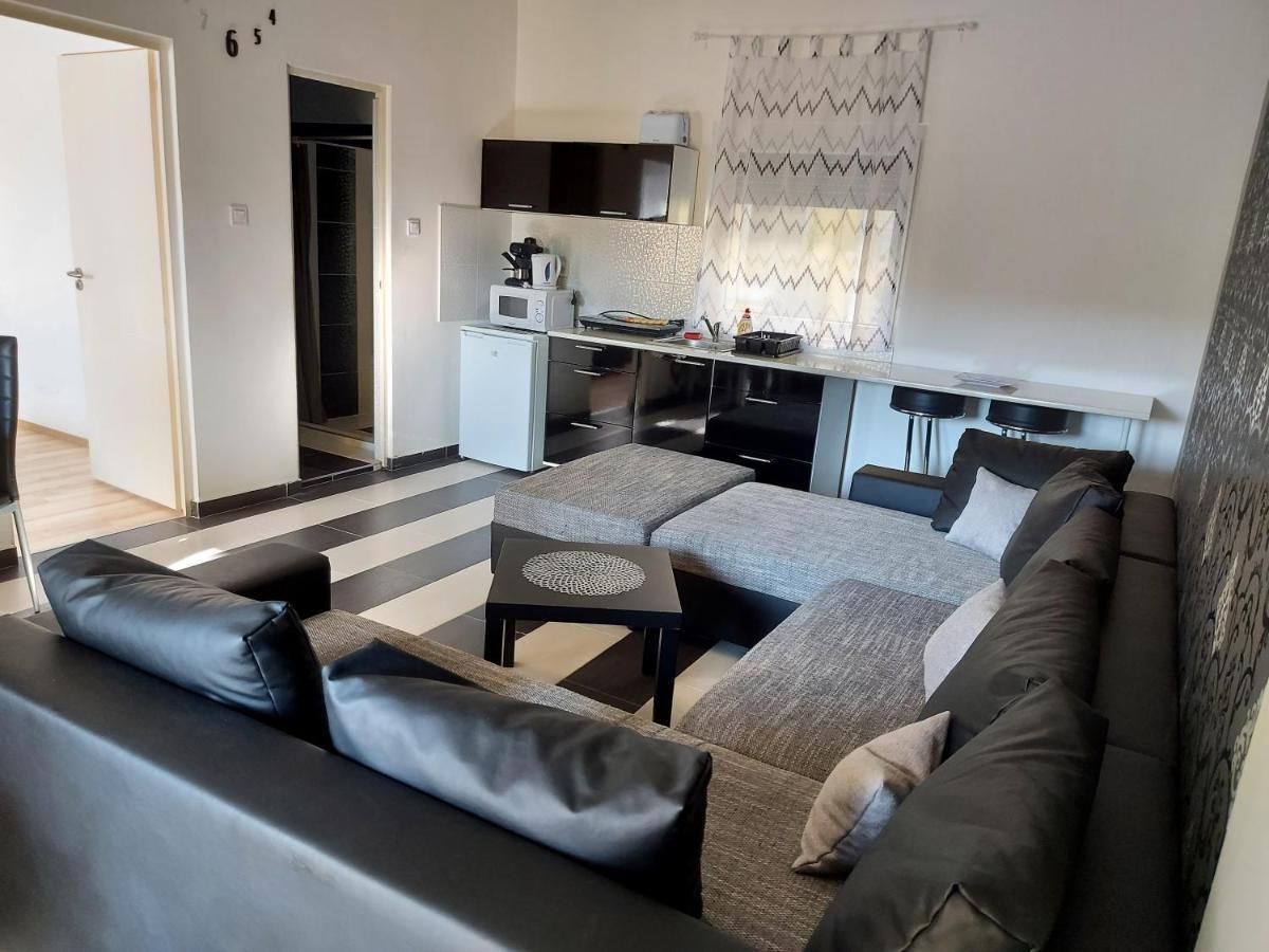 Corner Apartman 5 Siofok Dış mekan fotoğraf